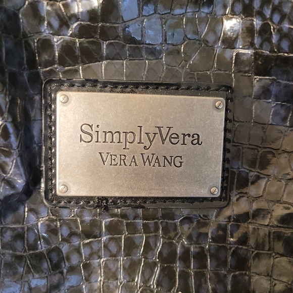 4/$25 SIMPLY VERA WANG PURSE - Picture 5 of 12